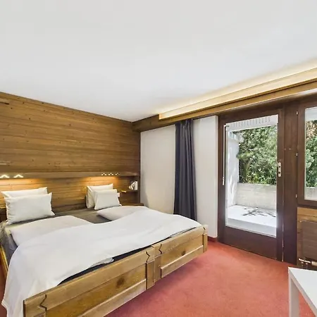 Charming Little Getaway In The Heart Of Nyaraló Saas Fee